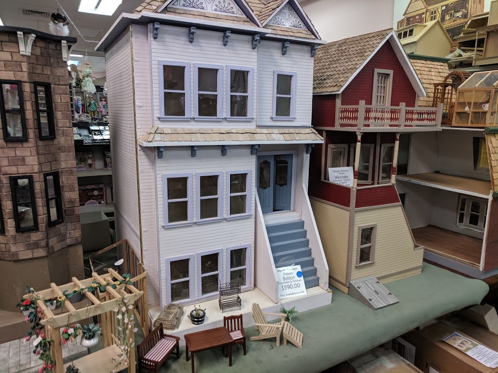 Miniature Cellar | 12653 W Geauga Plaza, Chesterland, OH 44026, USA | Phone: (440) 729-6464