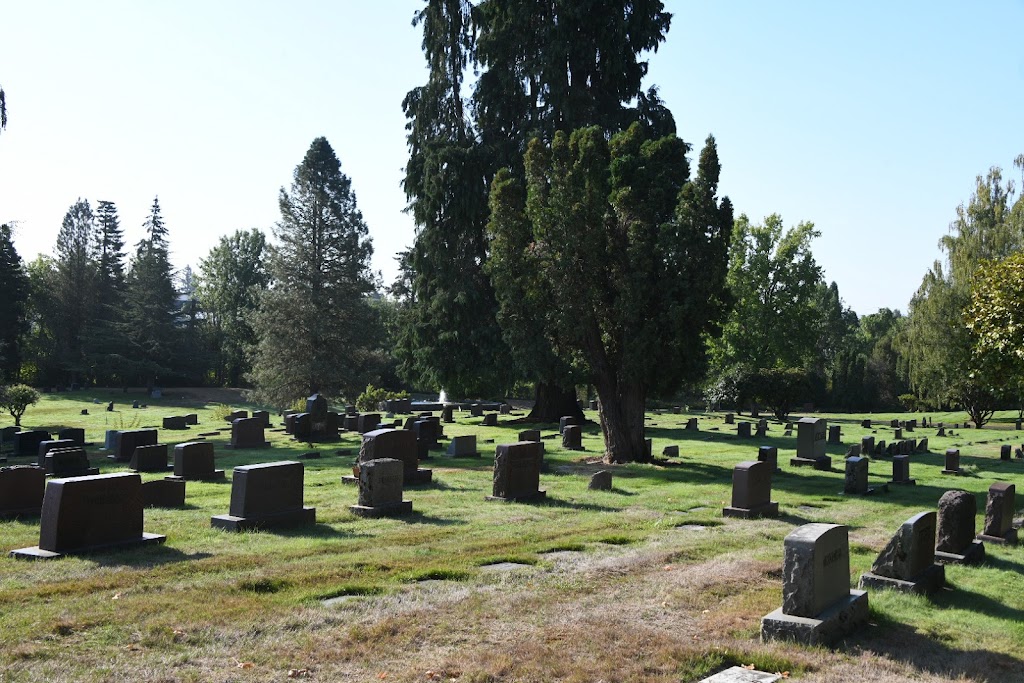 Fir Lawn Memorial Park | 1070 W Main St, Hillsboro, OR 97123, USA | Phone: (503) 648-1732