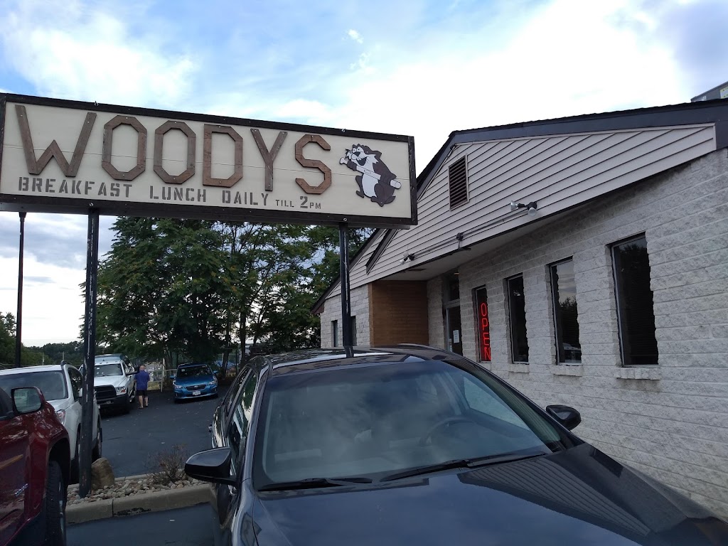 Woodys | 3829 S Main St, Akron, OH 44319, USA | Phone: (330) 644-1051