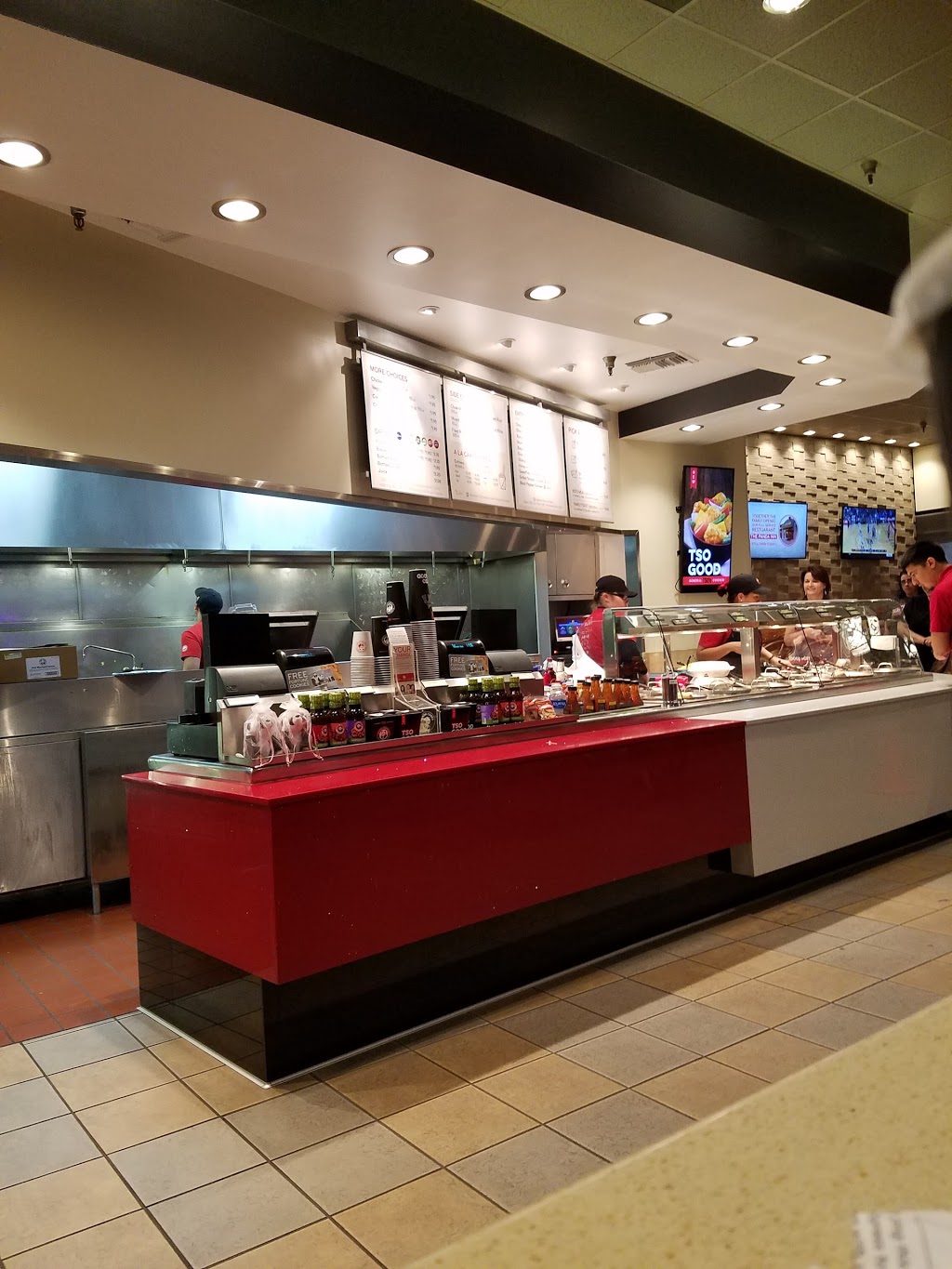 Panda Express | 7685 N Blackstone Ave, Fresno, CA 93720, USA | Phone: (559) 435-6772