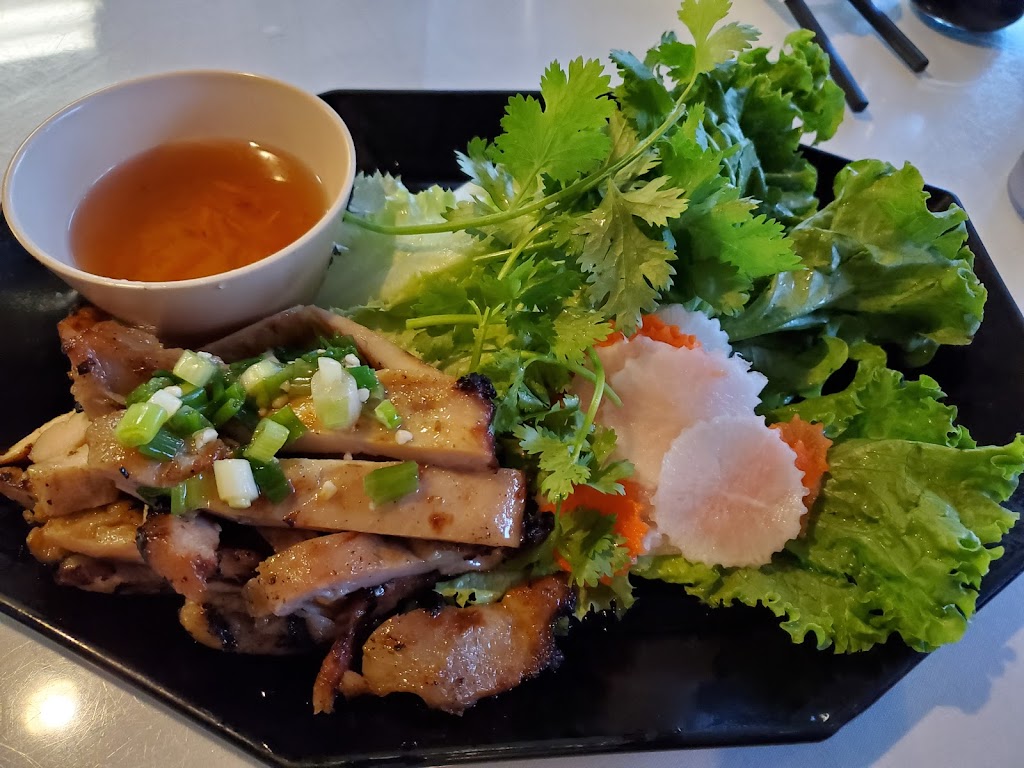 Phở Bác Hoa Viet | 7600 Greenhaven Dr Suite 9, Sacramento, CA 95831, USA | Phone: (916) 393-0138