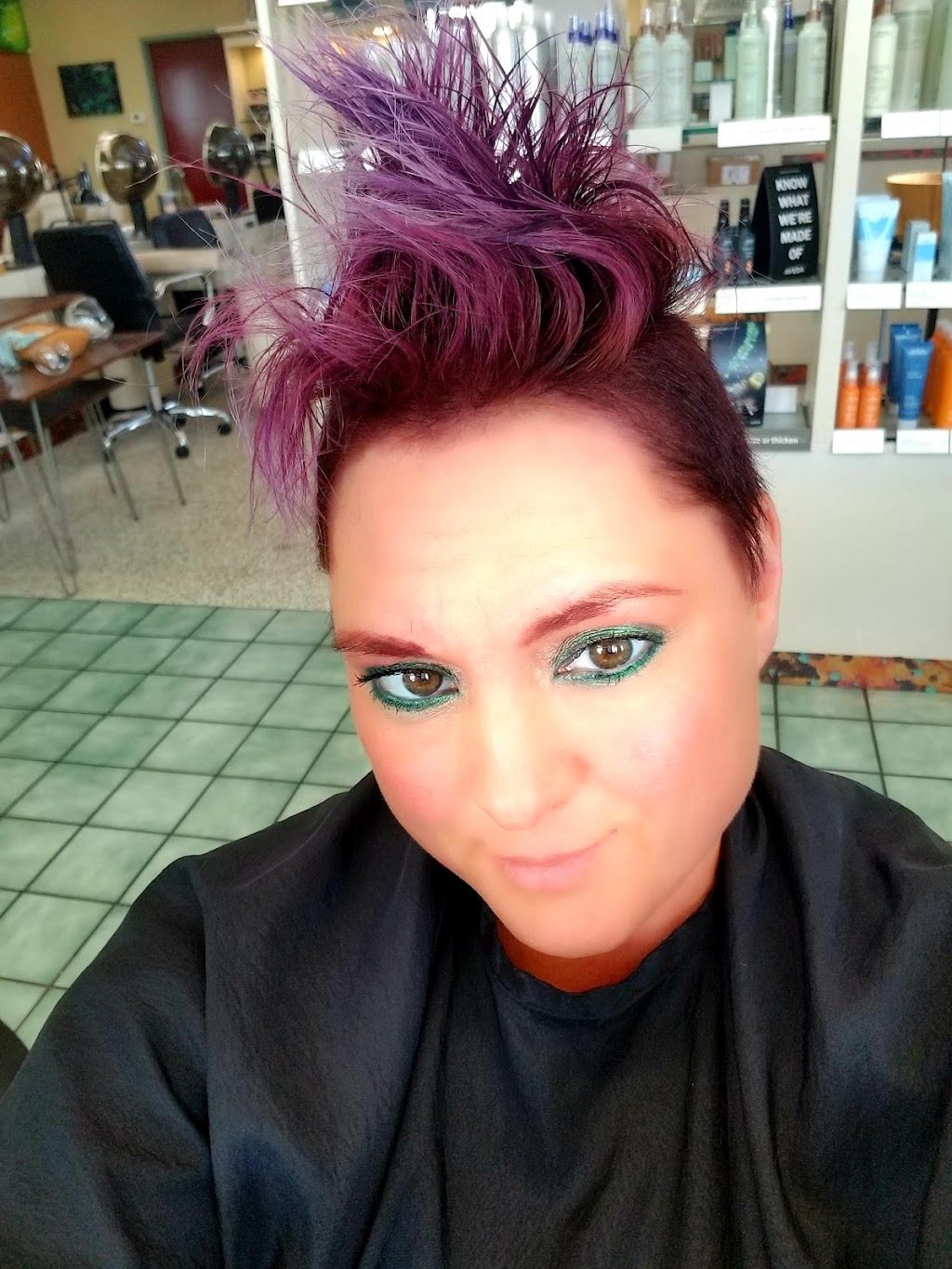 Future Wave Salon | Oregon Country Squire Shopping Center, 3324 Navarre Ave, Oregon, OH 43616, USA | Phone: (419) 698-9283