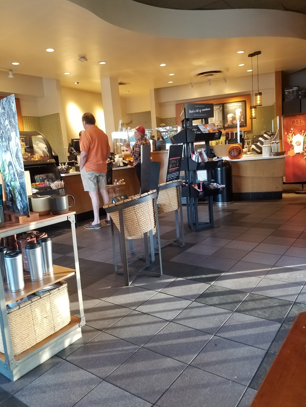 Starbucks | 22331-A El Toro Rd, Lake Forest, CA 92630, USA | Phone: (949) 380-7808