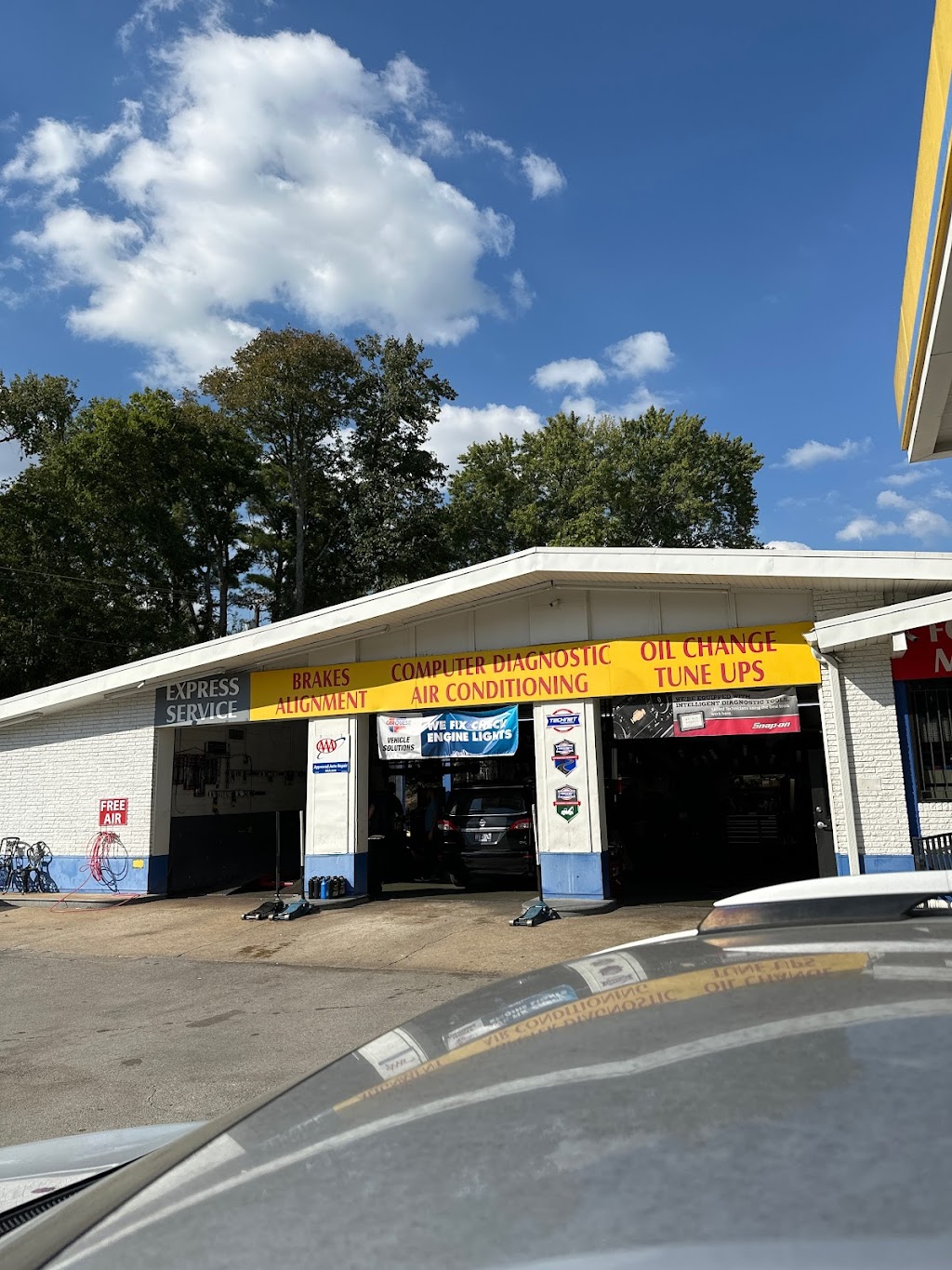 Thompson Lane Auto Care | 84 Thompson Ln, Nashville, TN 37211, USA | Phone: (615) 837-4600