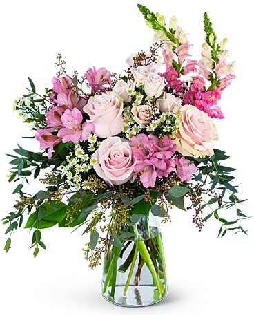 Villager Flowers, Gifts & Flower Delivery | 5278 W Broad St, Columbus, OH 43228, United States | Phone: (614) 878-7625