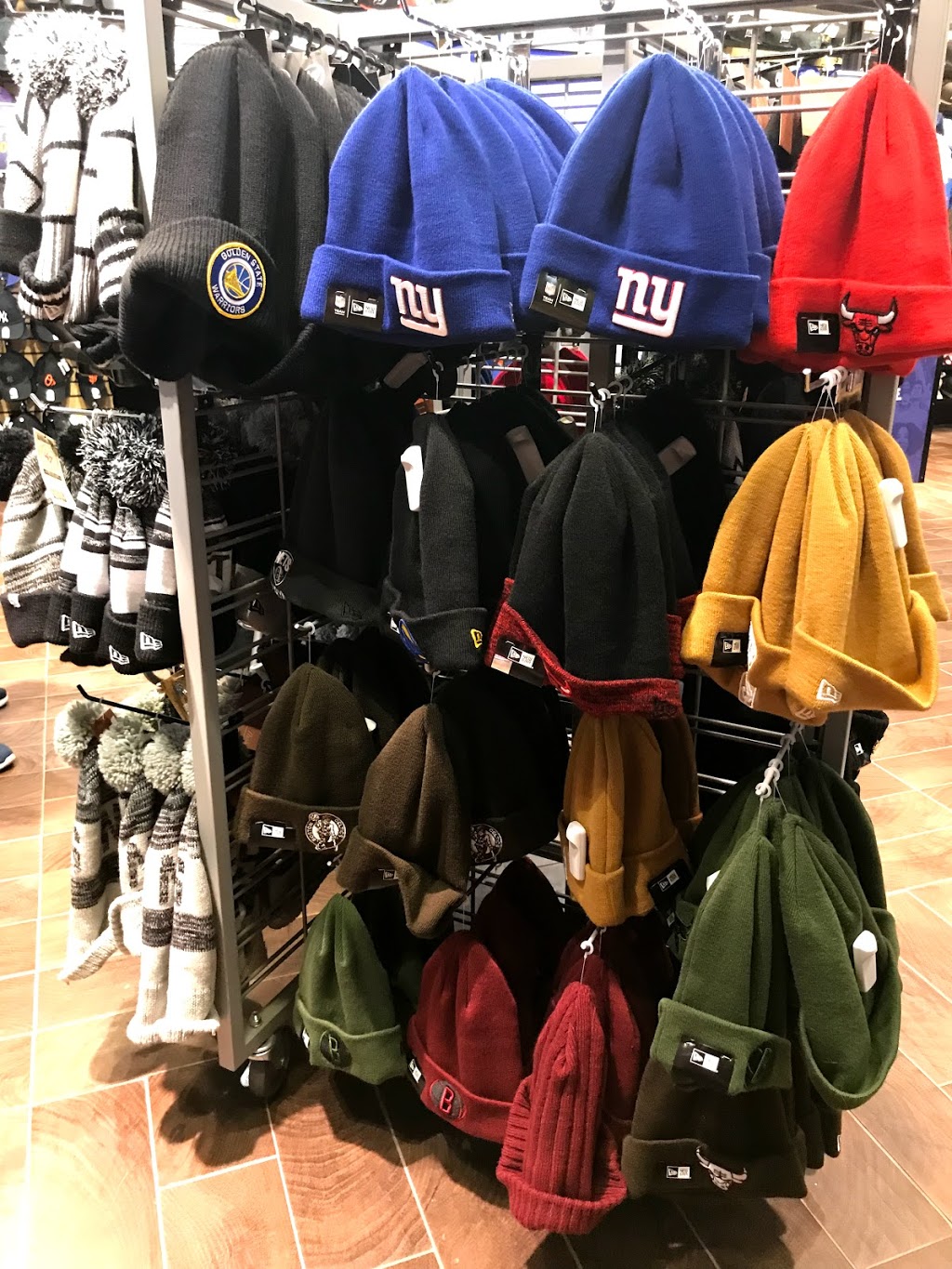 Lids | 1400 Willowbrook Mall, Wayne, NJ 07470, USA | Phone: (888) 564-4287