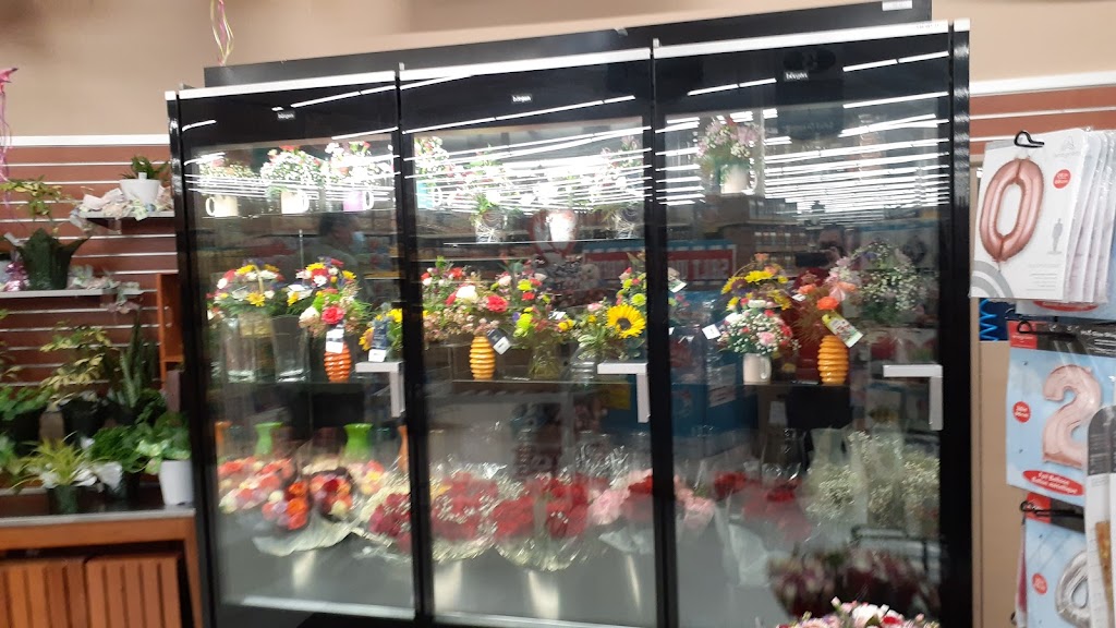 Cub Foods Floral | 200 Pioneer Trail, Chaska, MN 55318, USA | Phone: (952) 448-5112