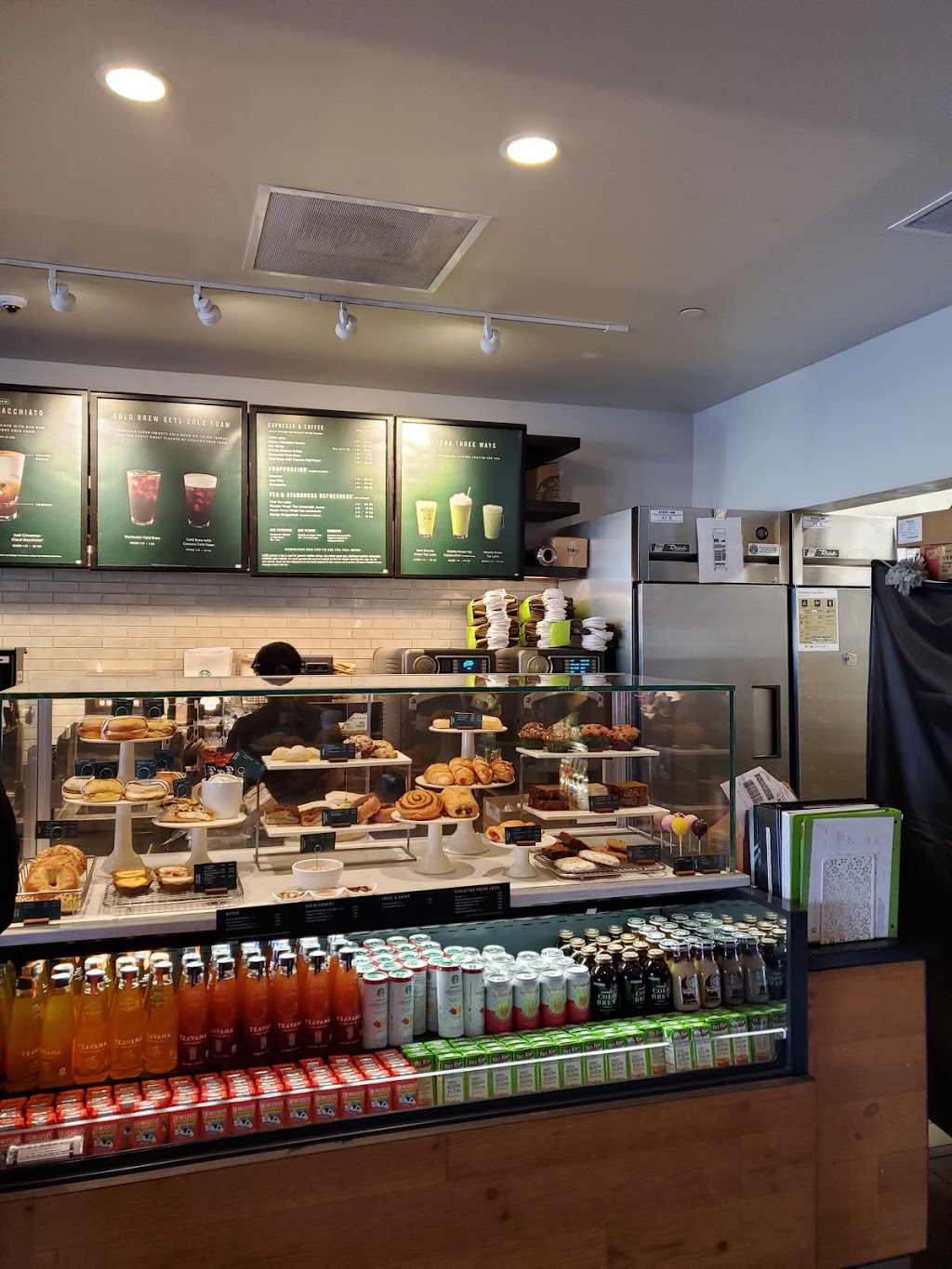 Starbucks | 1552 S Azusa Ave Suite A, City of Industry, CA 91748, USA | Phone: (626) 912-4778