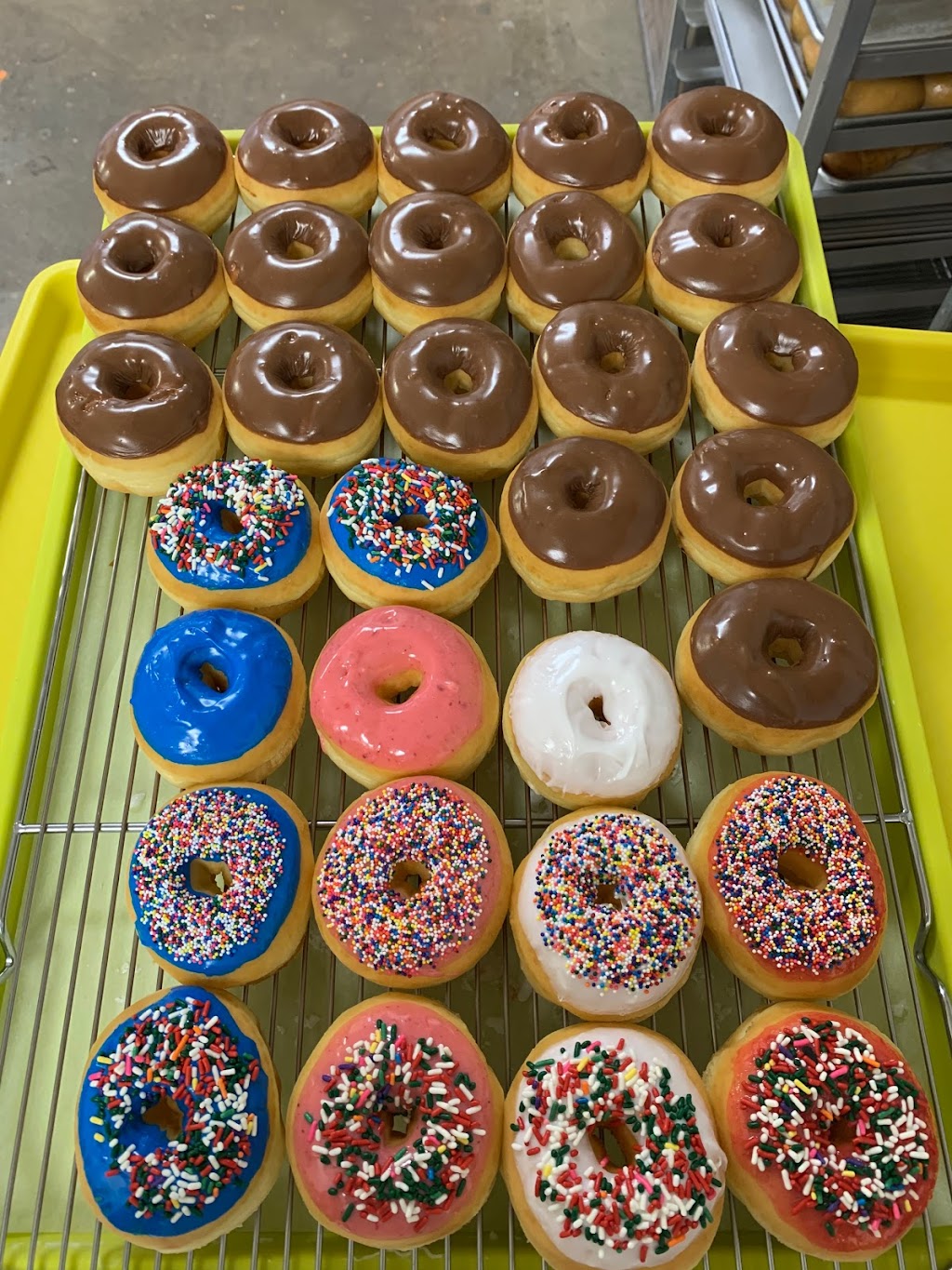 SUPREME DONUTS | 709 N Virginia St, Terrell, TX 75160, USA | Phone: (469) 474-7140