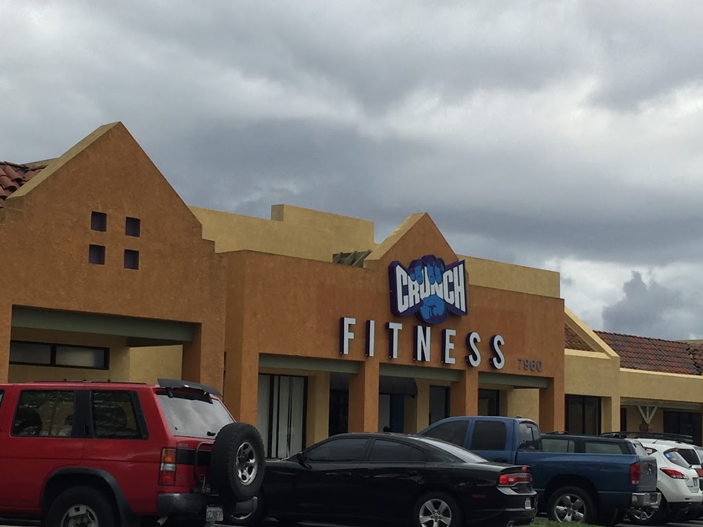 Crunch Fitness - North Riverside | 7960 Limonite Ave, Riverside, CA 92509, USA | Phone: (951) 934-7007