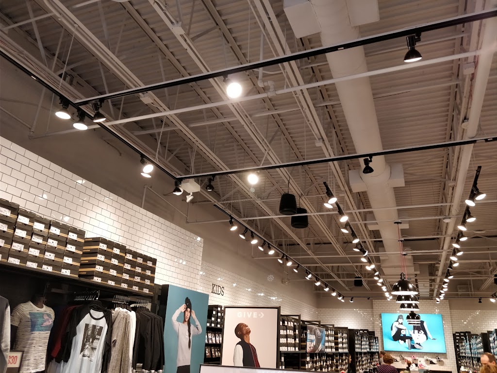 Converse Factory Store | 501 Premium Outlets Dr, Monroe, OH 45050, USA | Phone: (513) 539-9320