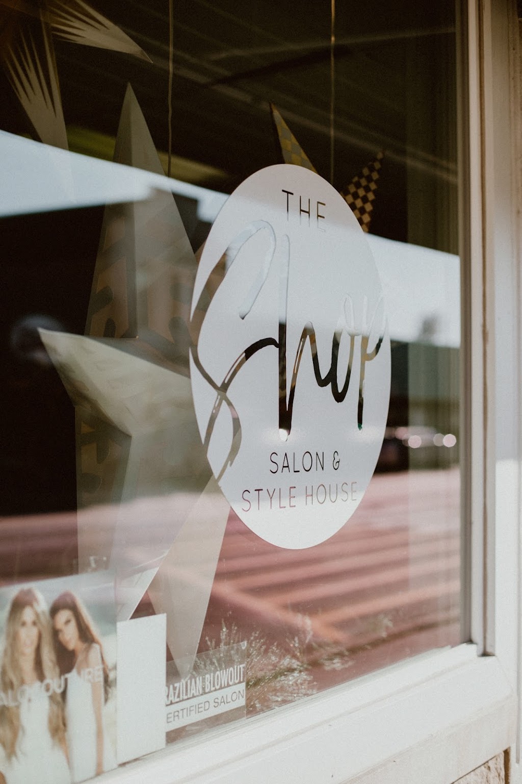 The Shop Salon & Style House | 3735 Grand Blvd, Brookfield, IL 60513, USA | Phone: (708) 255-5796