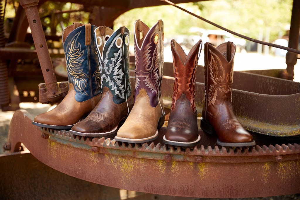 Russells Western Wear | 838 E Jefferson St, Brooksville, FL 34601, USA | Phone: (352) 586-8844