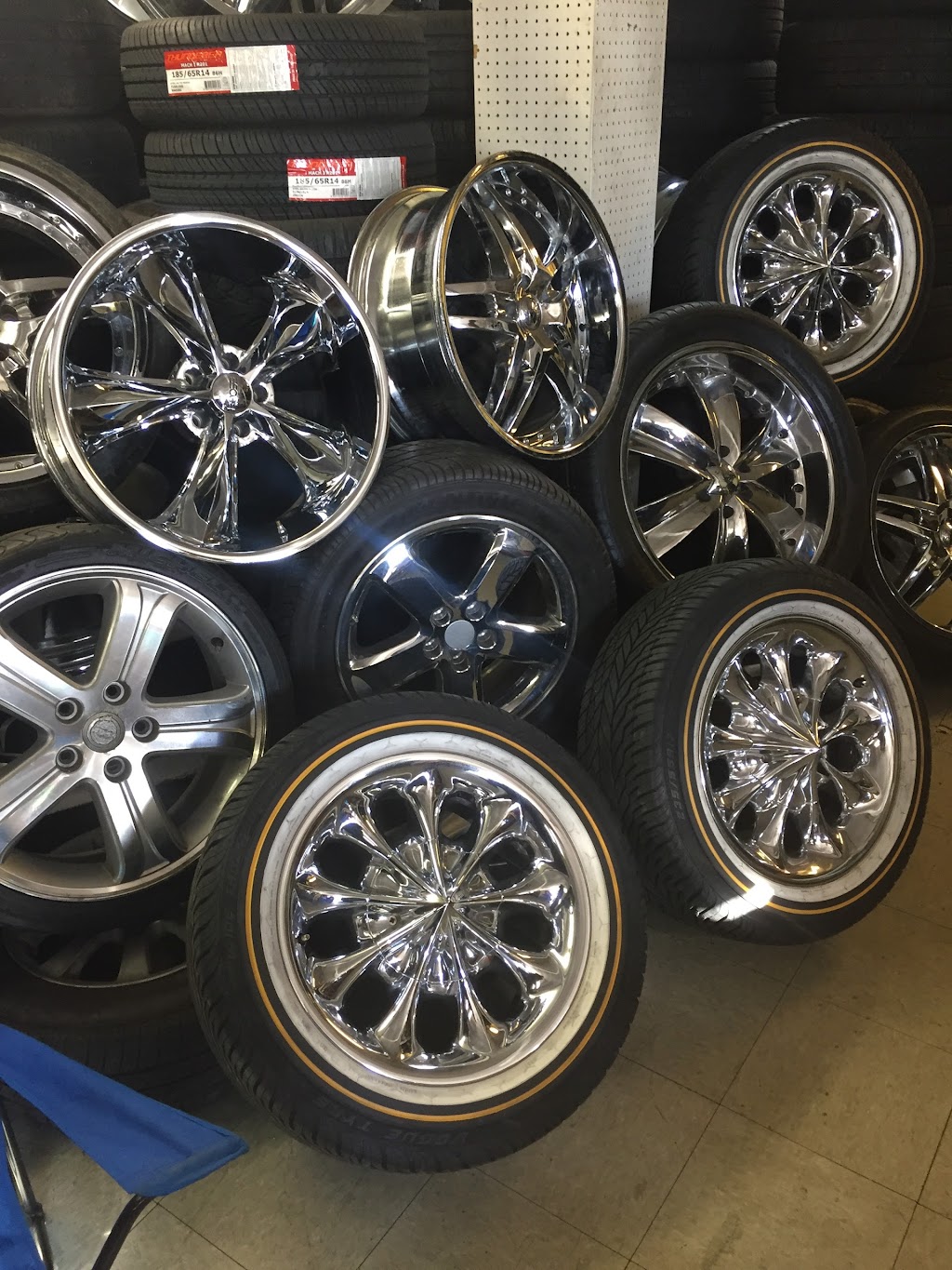 D & R Used Tires | 2092 E Seymour Ave, Cincinnati, OH 45237 | Phone: (513) 888-1378