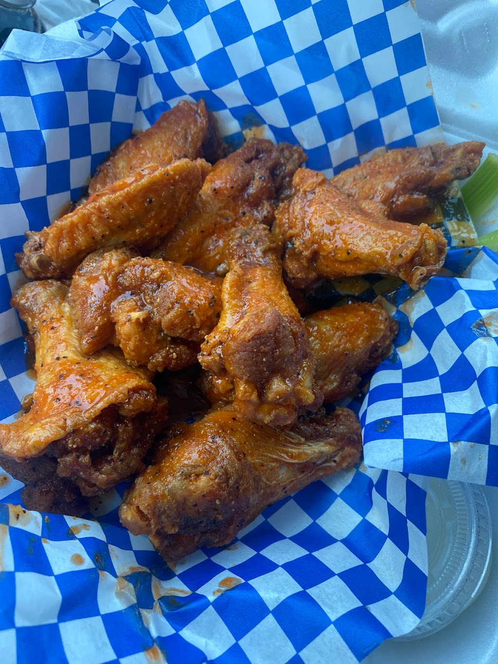 716 Wings and Pizza | 1055 Piney Forest Rd, Danville, VA 24540, USA | Phone: (434) 425-4956