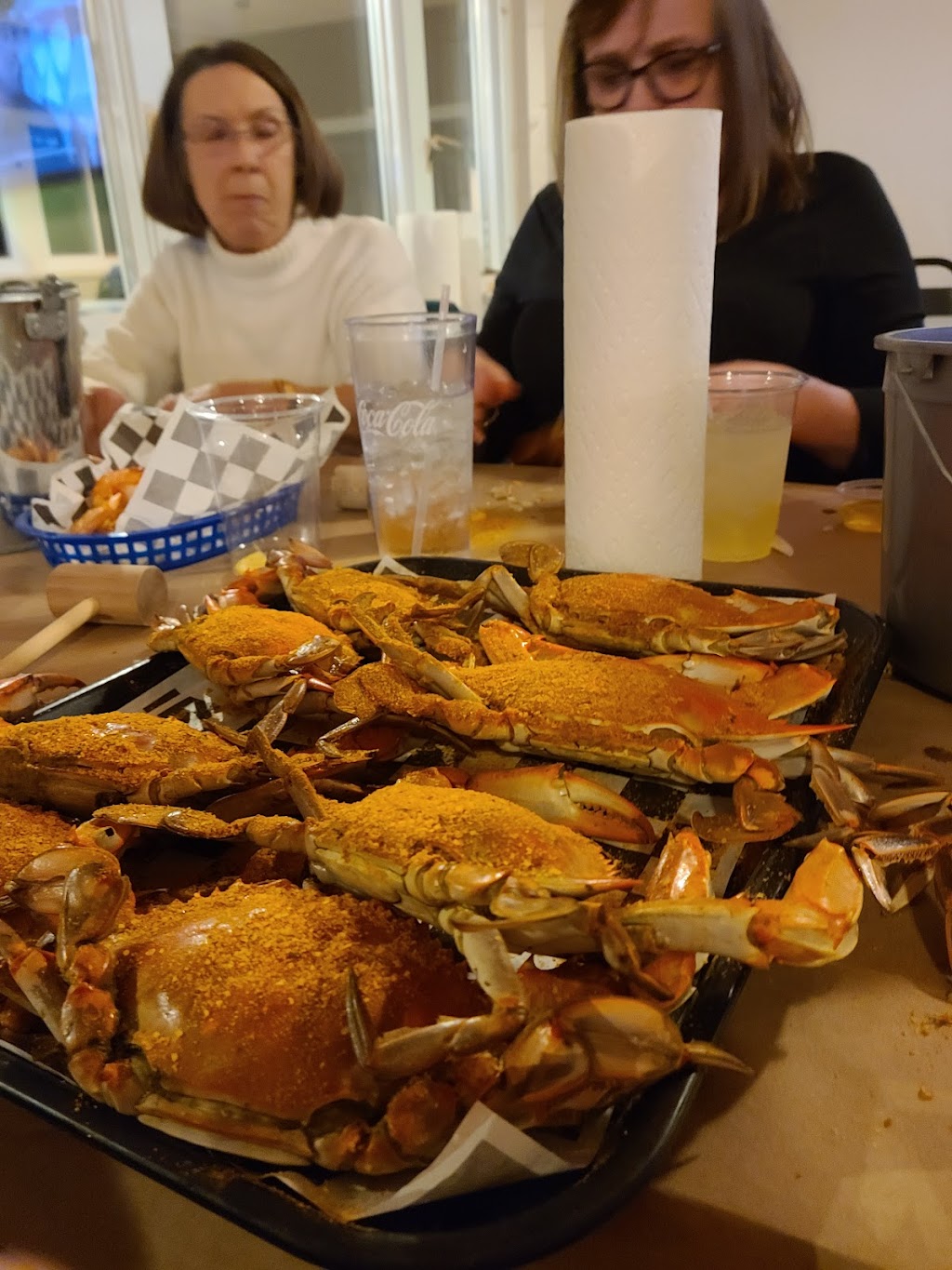 Guss Crab Shack | 29 W Market St, Port Penn, DE 19731 | Phone: (302) 598-2685