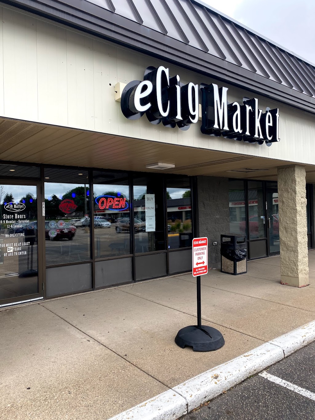 eCig Market - Brooklyn Park | 8413 W Broadway Ave, Brooklyn Park, MN 55445 | Phone: (763) 400-7174