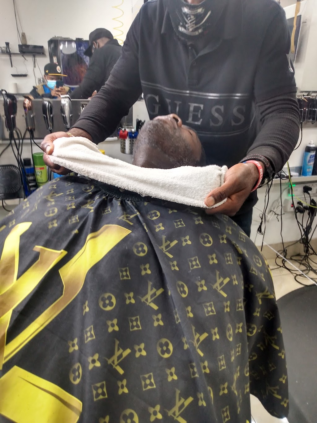 Cutmasters Barber Shop | 10054 W Oakland Park Blvd, Sunrise, FL 33351, USA | Phone: (954) 742-2258