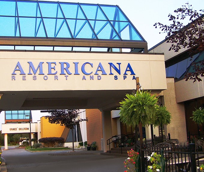 Americana Conference Resort Spa & Waterpark | 8444 Lundys Ln, Niagara Falls, ON L2H 1H4, Canada | Phone: (905) 356-8444