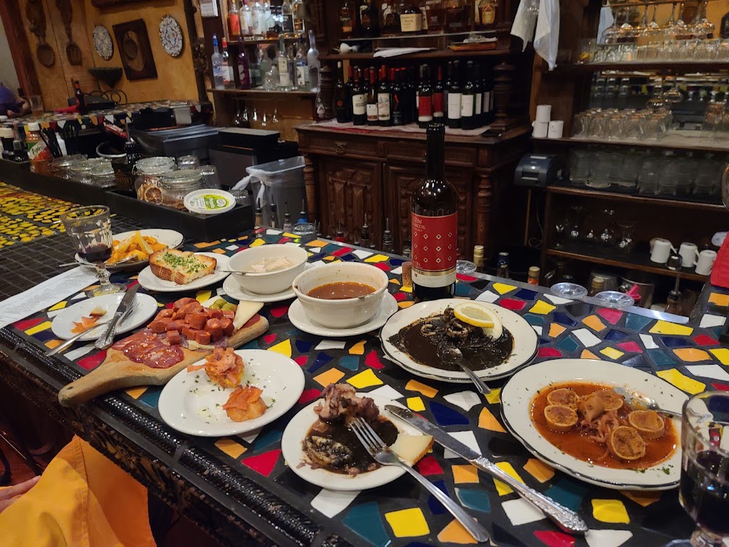 Viva Madrid | 225 N Yale Ave, Claremont, CA 91711, USA | Phone: (909) 624-5500