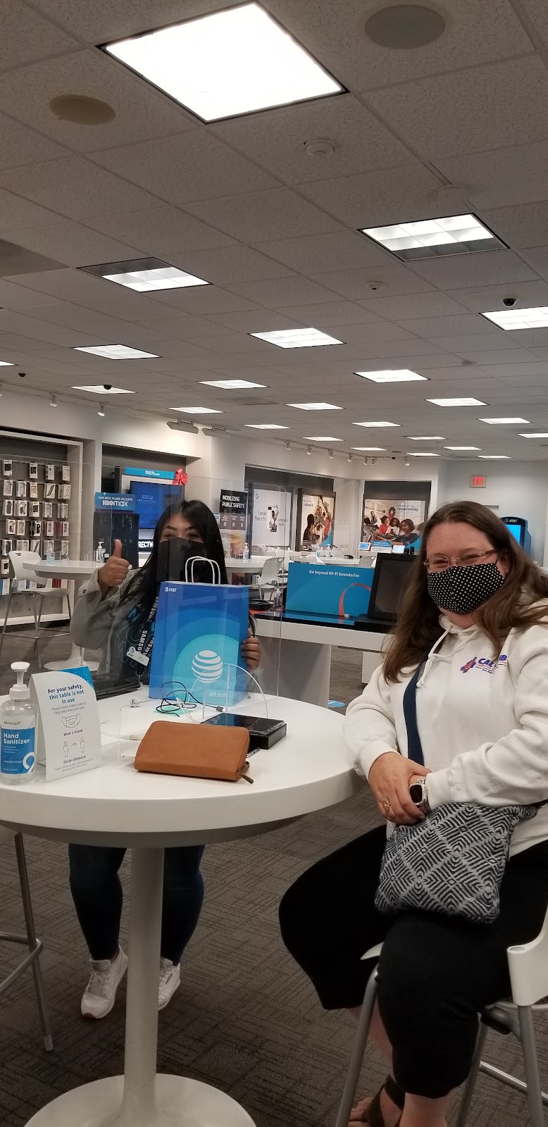 AT&T Store | 320 S Mountain Ave, Upland, CA 91786, USA | Phone: (909) 608-1621