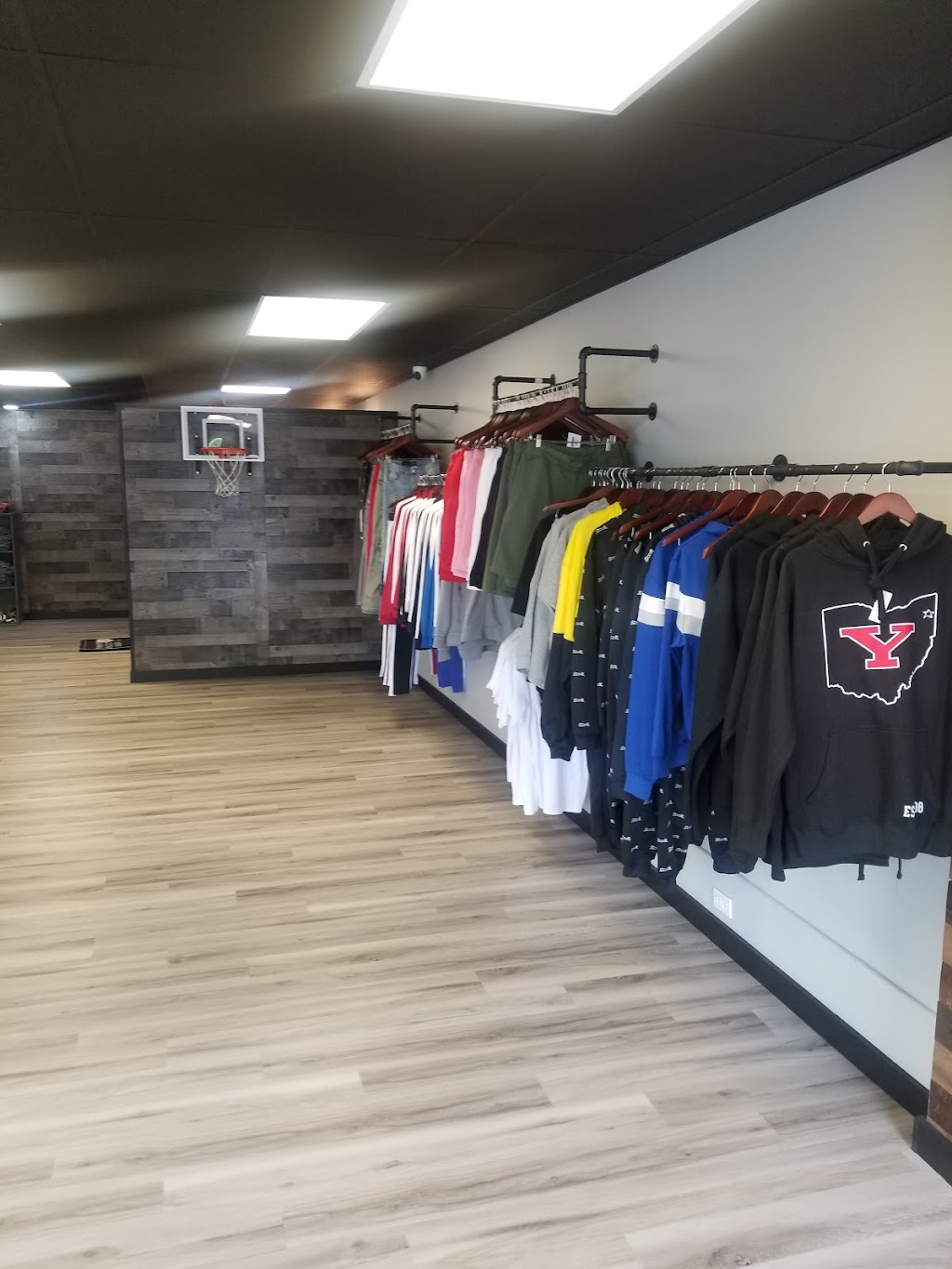 Mens Clothing Garage | 5020 Market St, Boardman, OH 44512, USA | Phone: (330) 272-3836