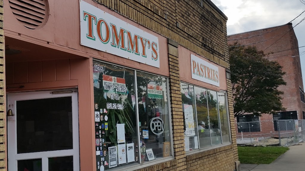 Tommys Pastries | 14205 Madison Ave, Lakewood, OH 44107, USA | Phone: (216) 521-4778