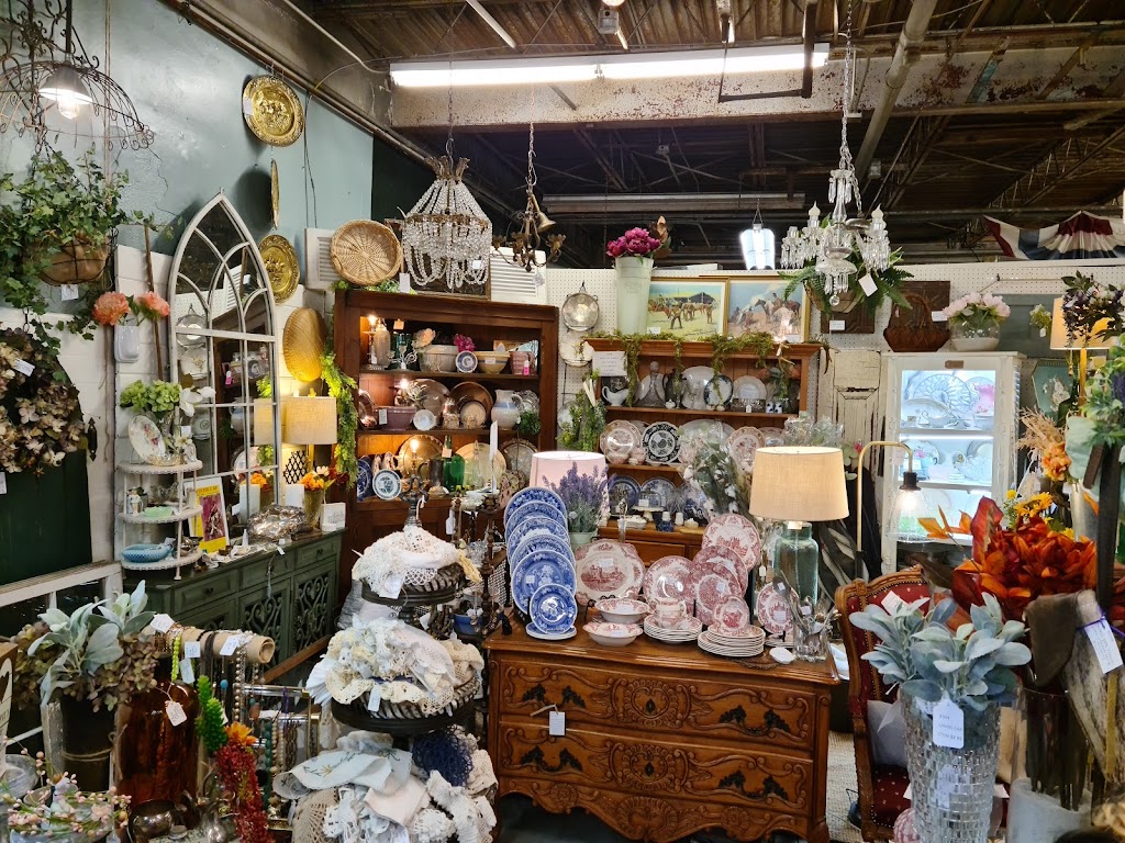 Franklin Antique Mall | 251 2nd Ave S STE 100, Franklin, TN 37064, USA | Phone: (615) 790-8593