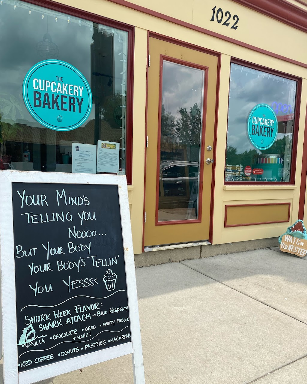 The Cupcakery Bakery | 1022 S State St, Lockport, IL 60441, USA | Phone: (815) 660-6109