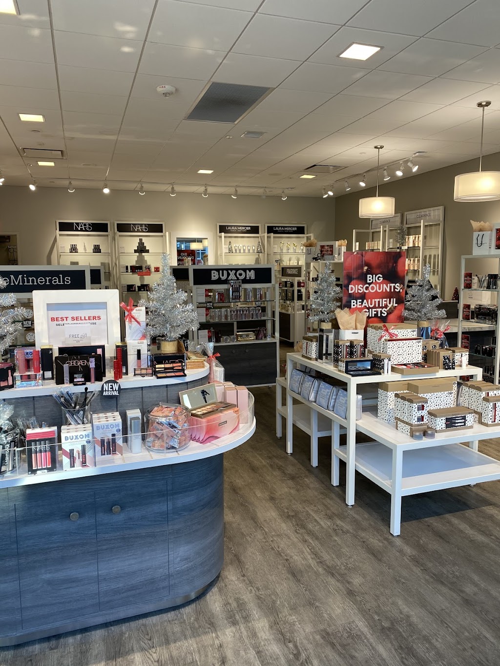 bare+BEAUTY Outlet | 15853 N Fwy, Fort Worth, TX 76177, USA | Phone: (682) 831-9407