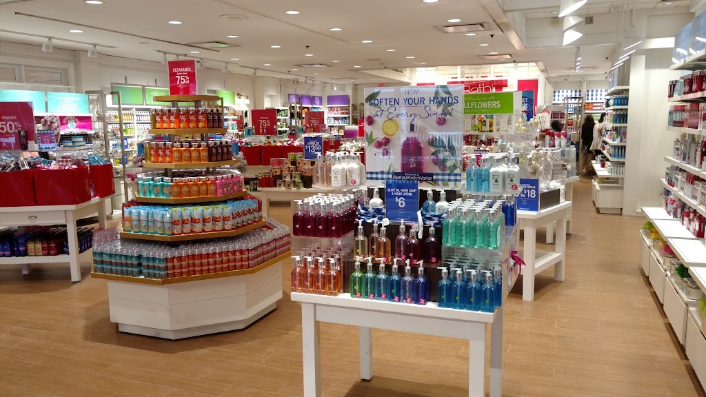 Bath & Body Works | 9911 Avon Lake Rd, Burbank, OH 44214, USA | Phone: (330) 948-9300