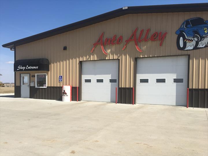 Auto Alley | 3344 Ponderosa St, Wahoo, NE 68066, USA | Phone: (402) 443-5058