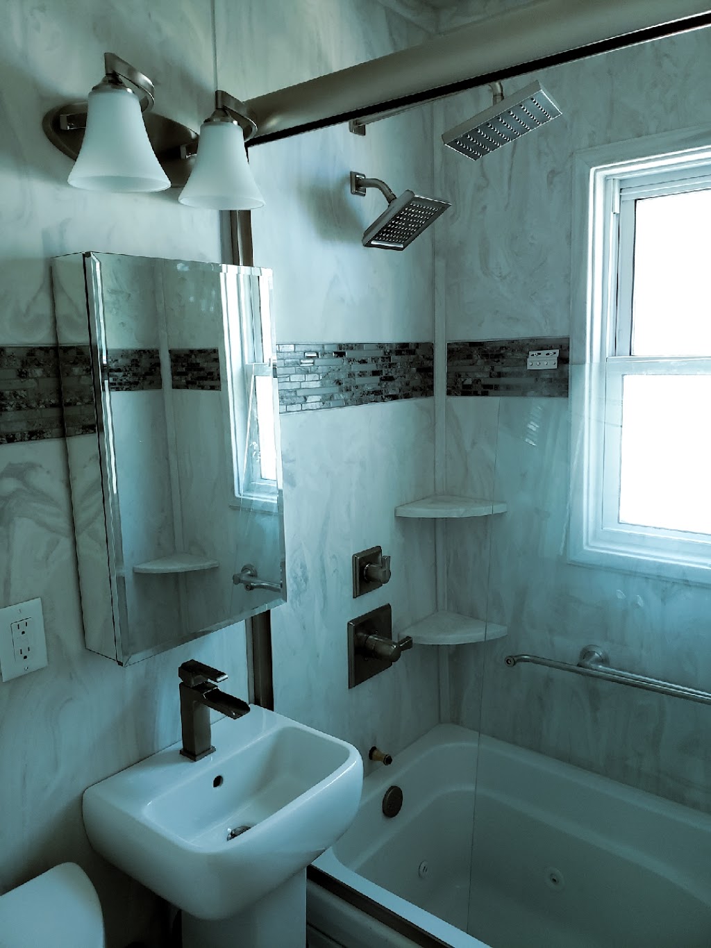 Clear Choice Bath | 2222 E 117th St, Burnsville, MN 55337, USA | Phone: (800) 484-2833