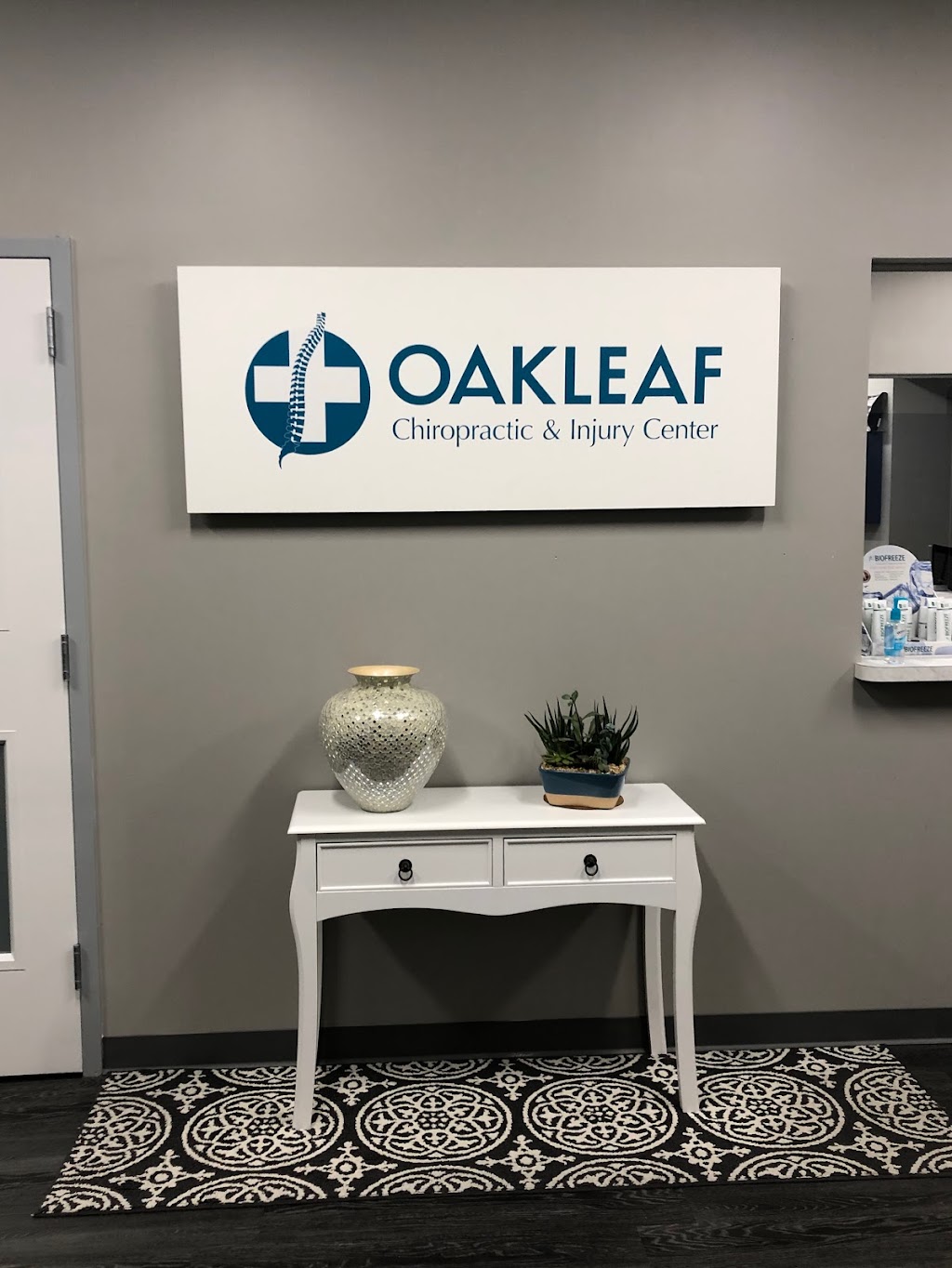 Oakleaf Chiropractic & Injury Center | 9785 Crosshill Blvd Ste. 108, Jacksonville, FL 32222, USA | Phone: (904) 772-6522