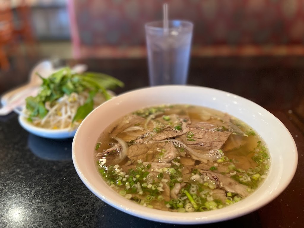 Pho Saigon | 1118 N Muldoon Rd #135, Anchorage, AK 99504, USA | Phone: (907) 222-4050