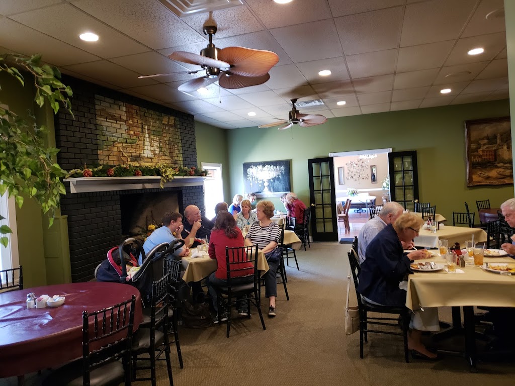 Hearth Room Cafe | 265 Lamp and Lantern Village, Town and Country, MO 63017 | Phone: (636) 220-4120