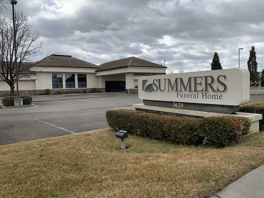 Summers Funeral Homes | 3629 E Ustick Rd, Meridian, ID 83642, USA | Phone: (208) 214-5244