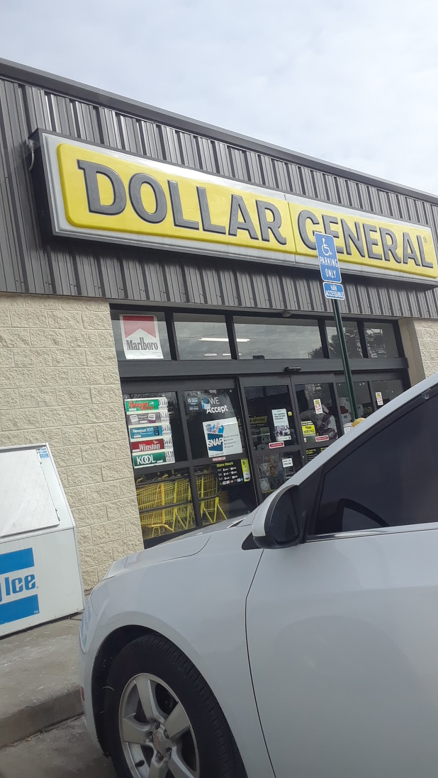 Dollar General | 15 J R Furniture Rd, Irvine, KY 40336, USA | Phone: (502) 805-5403