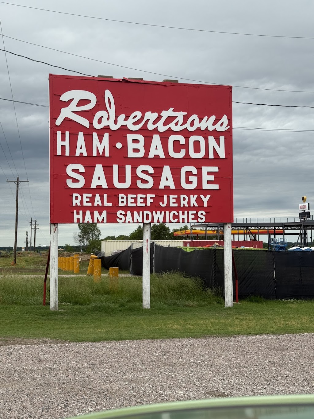 Robertsons Hams #4 | 11276 OK-99, Seminole, OK 74868, USA | Phone: (405) 382-0555