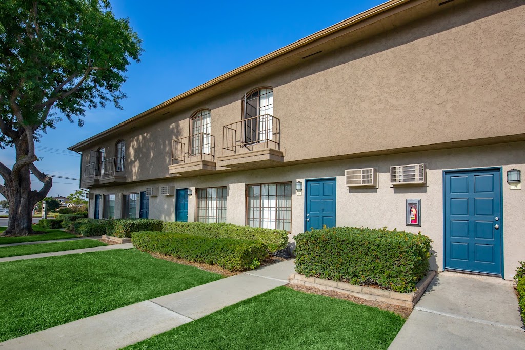 Buena La Vista Apartment Homes | 7035 Santa Irene Cir, Buena Park, CA 90620, USA | Phone: (714) 242-8966