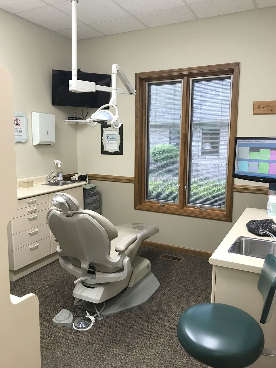 Steven Ellinwood, DDS | 5725 Maplecrest Rd # 1, Fort Wayne, IN 46835, USA | Phone: (260) 676-4709