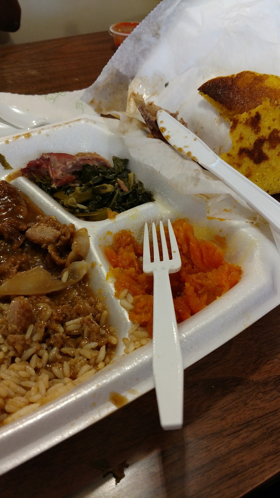 Charlies S & S | 2407 Elizabeth Lake Rd, Waterford Twp, MI 48328, USA | Phone: (248) 499-9190