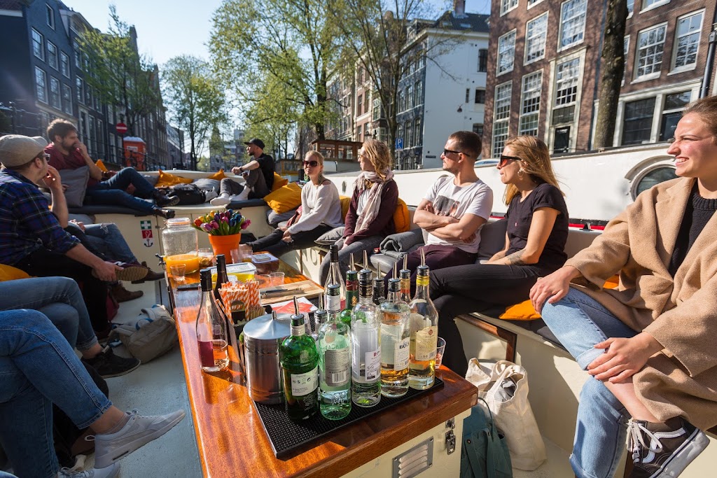 Amsterdam Boat Experience B.V. | Leliegracht 50, 1015 DH Amsterdam, Netherlands | Phone: 020 261 9389