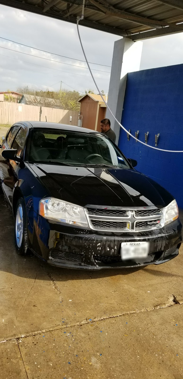 Tornado Carwash | 1806 Barrios st, N Meadow Ave, Laredo, TX 78043, USA | Phone: (956) 999-0311