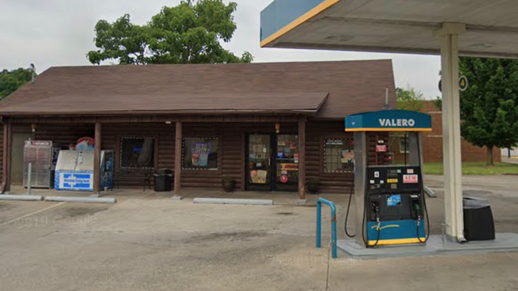 Valero | 234 E Main St, Danville, KY 40422 | Phone: (210) 345-2000