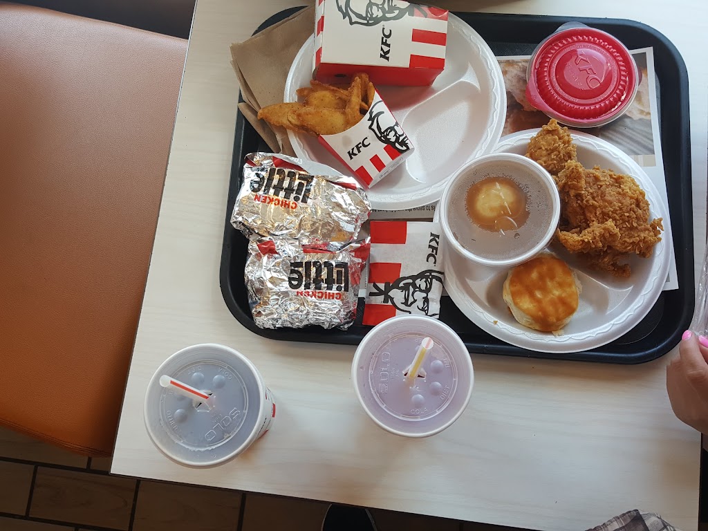 KFC | 415 S Gaffey St, San Pedro, CA 90731, USA | Phone: (310) 833-5147