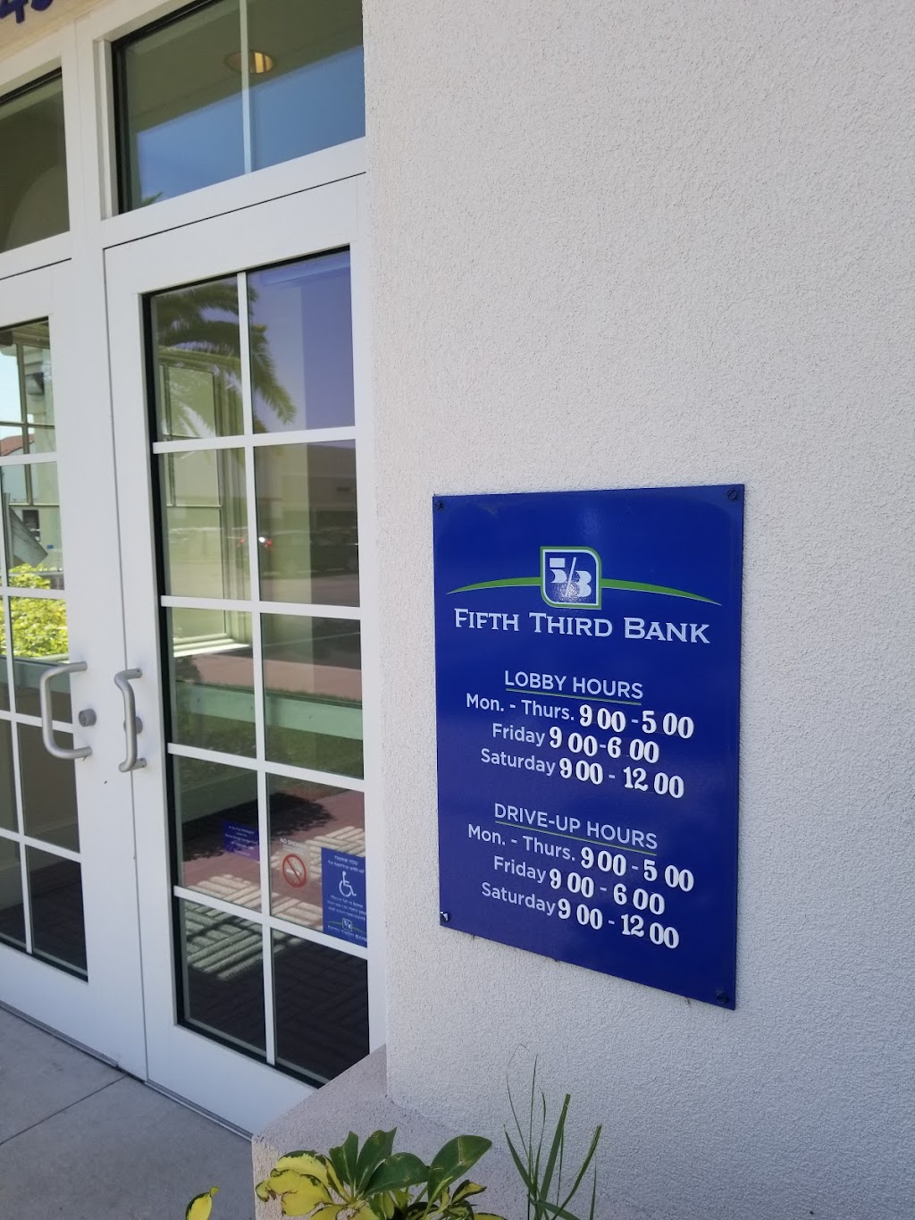 Fifth Third Bank & ATM | 4902 S Tamiami Trail, Sarasota, FL 34231, USA | Phone: (941) 444-3080