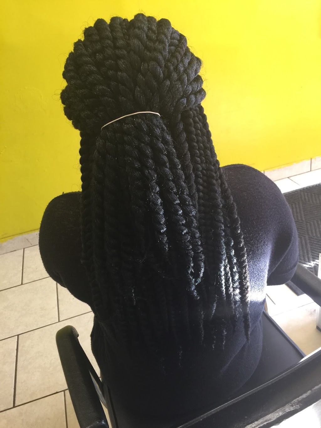 Latou hair braiding | 152 W 95th St, Chicago, IL 60628, USA | Phone: (773) 568-8150