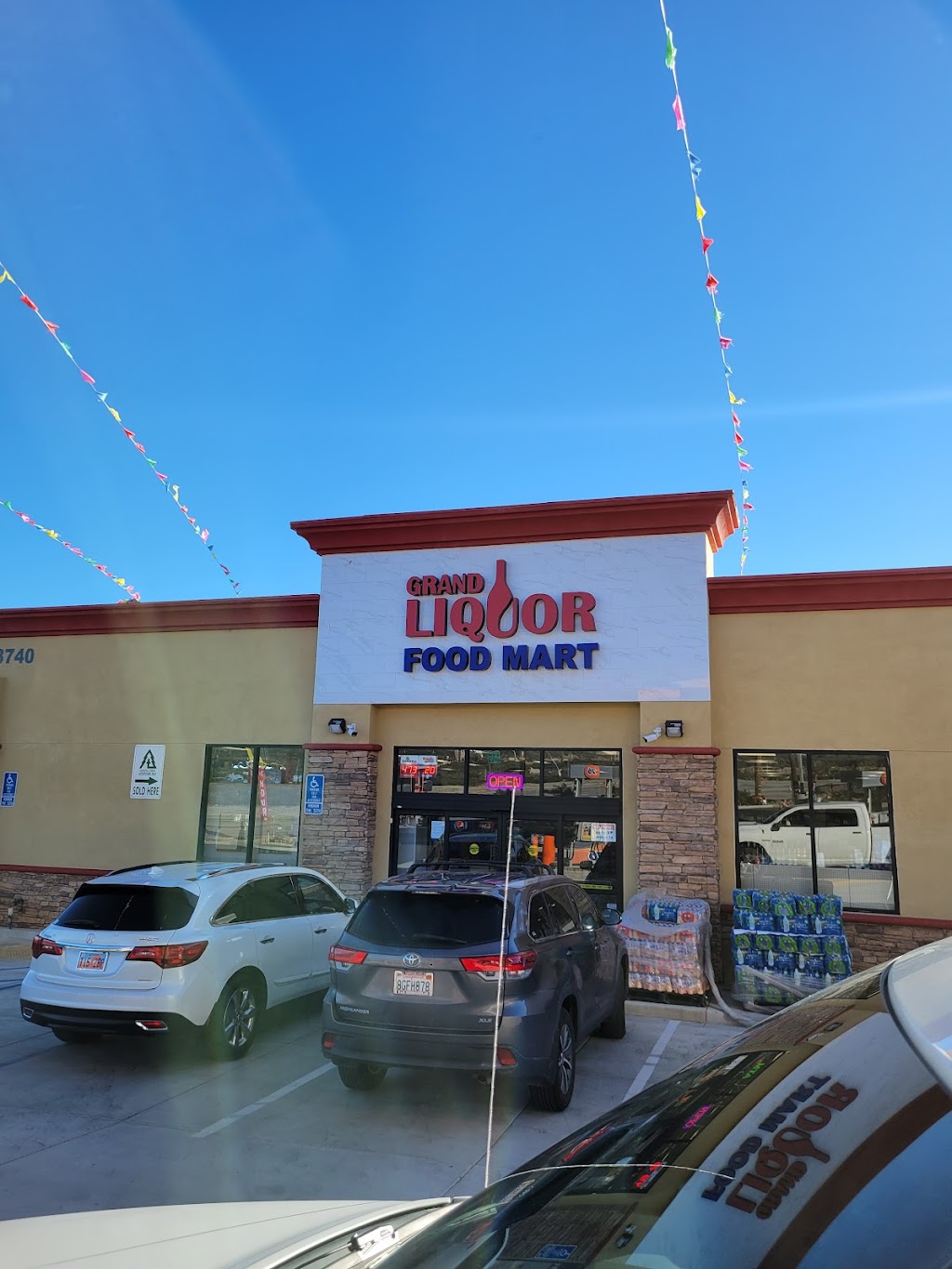 76 Grand Liquor Gas and Food | 3740 Sierra Ave., Fontana, CA 92336 | Phone: (909) 414-3515