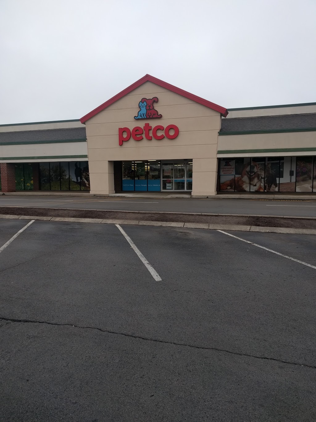 Petco | 1418 W Main St Suite H-K, Lebanon, TN 37087 | Phone: (615) 547-1533